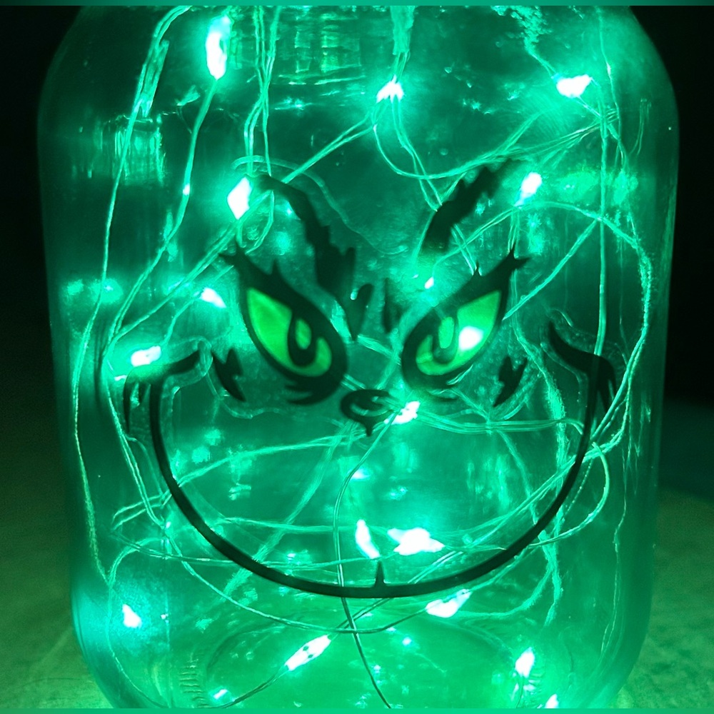 ❌SOLD OUT❌GRINCH-INSPIRED LED FAIRY-LIGHT DECOR 16 OZ JAR/HANDMADE - Picture 2 of 2